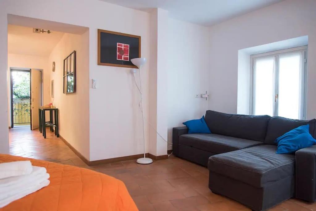 Hidden Retreat - Duomo Apartment Milan Luaran gambar