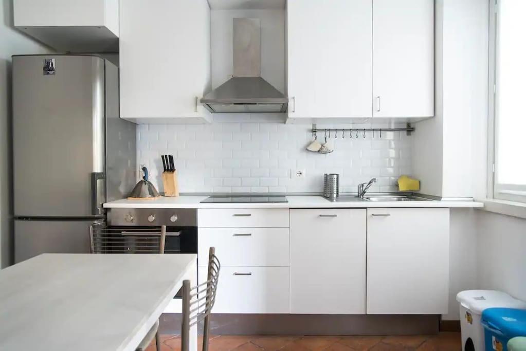 Hidden Retreat - Duomo Apartment Milan Luaran gambar