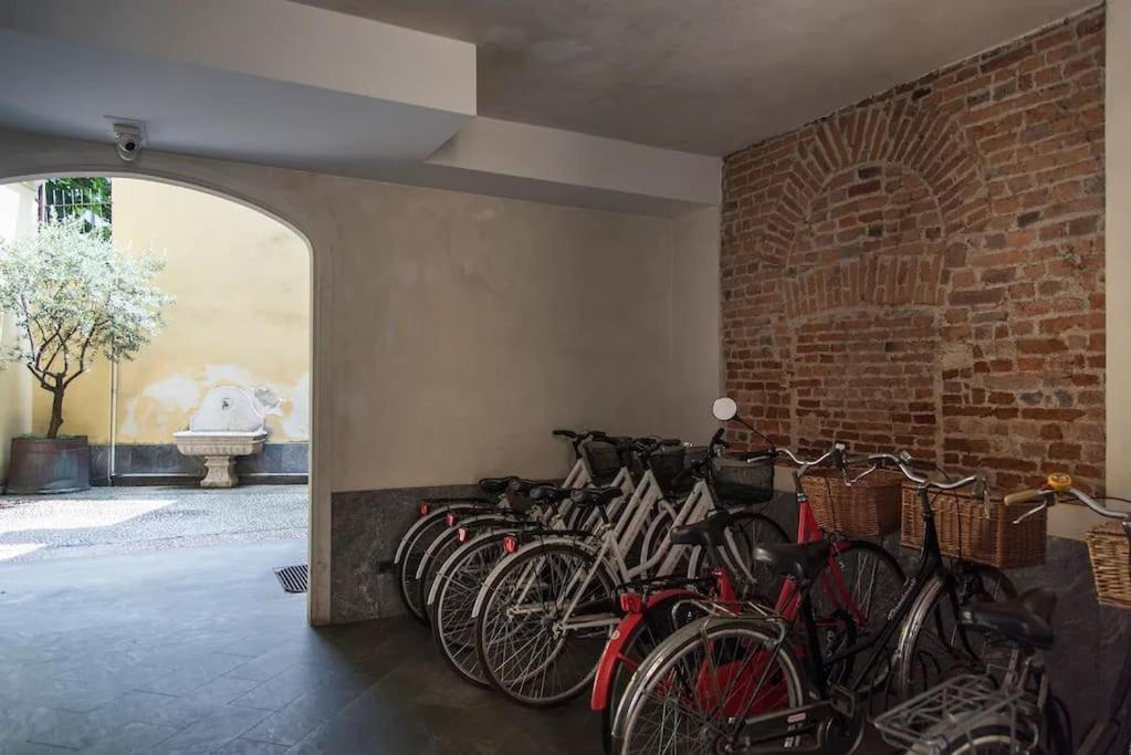 Hidden Retreat - Duomo Apartment Milan Luaran gambar