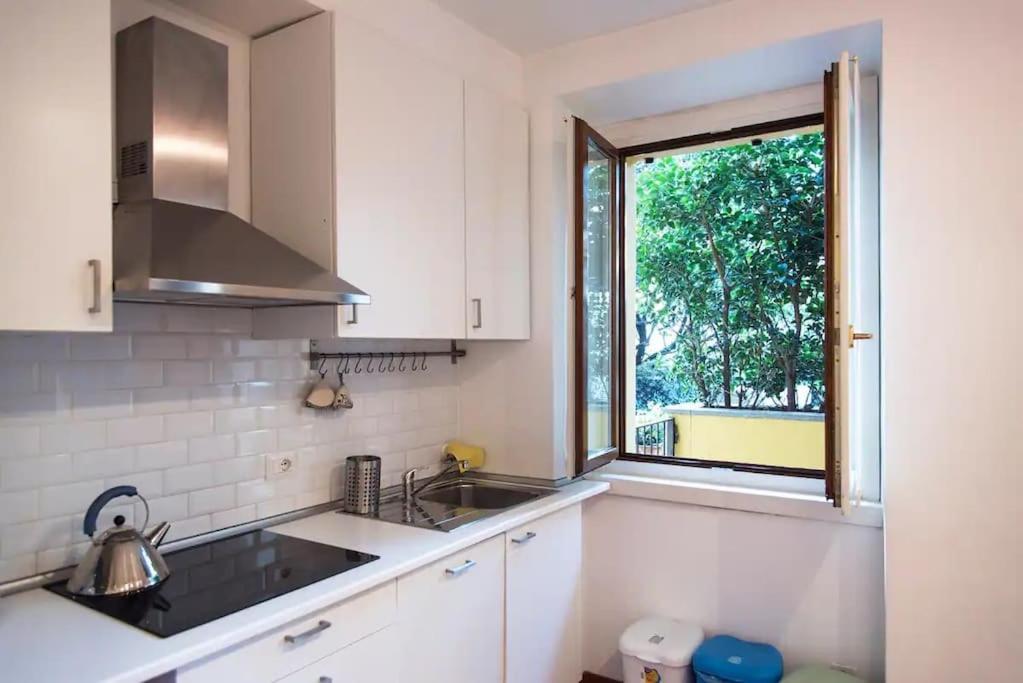 Hidden Retreat - Duomo Apartment Milan Luaran gambar