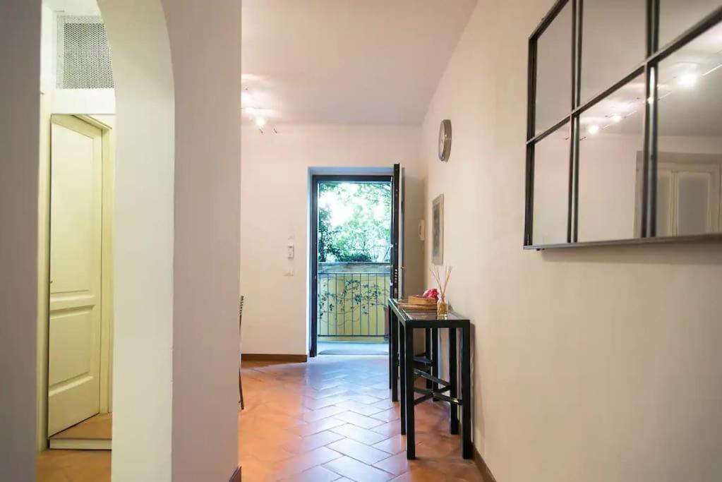 Hidden Retreat - Duomo Apartment Milan Luaran gambar